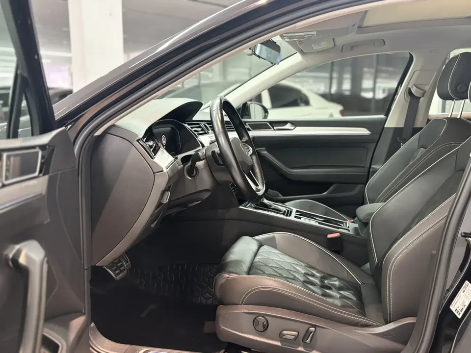 Volkswagen Magotan PHEV Magotan GTE 2022 luxury model 2022 — миниатюра 4