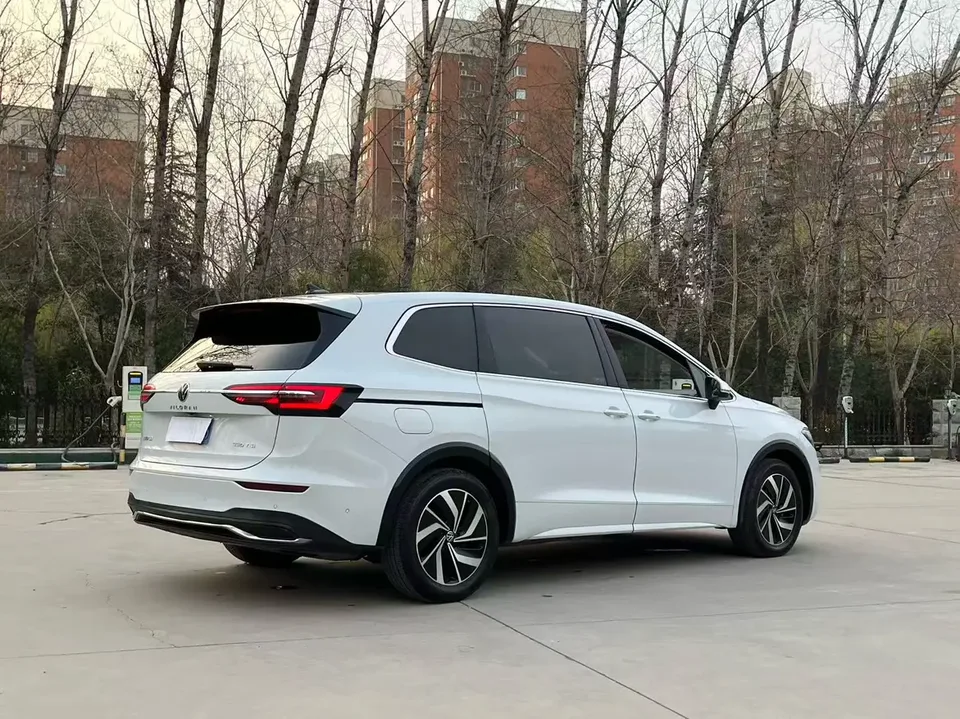 Volkswagen Weiran Weiran 2023 330TSI Business Edition 2023 — миниатюра 2