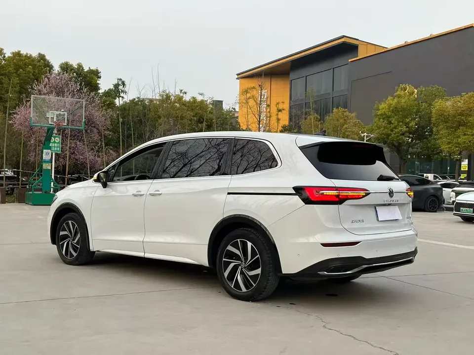 Volkswagen Weiran Weiran 2023 330TSI Business Edition 2023 — миниатюра 4