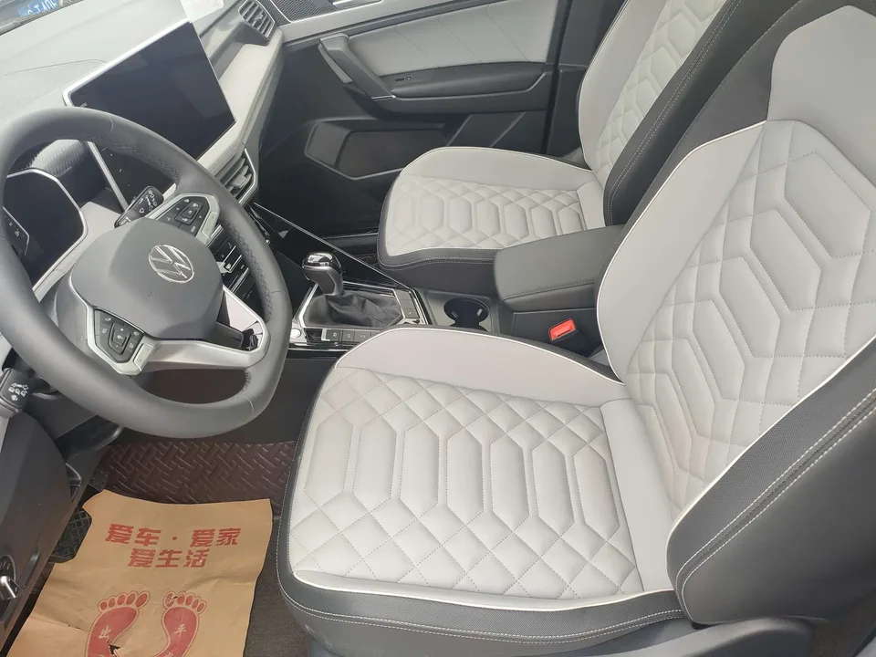 Volkswagen Tayron Tanyue 2023 330TSI 2WD Luxury Plus Advanced Edition 2023 — миниатюра 4