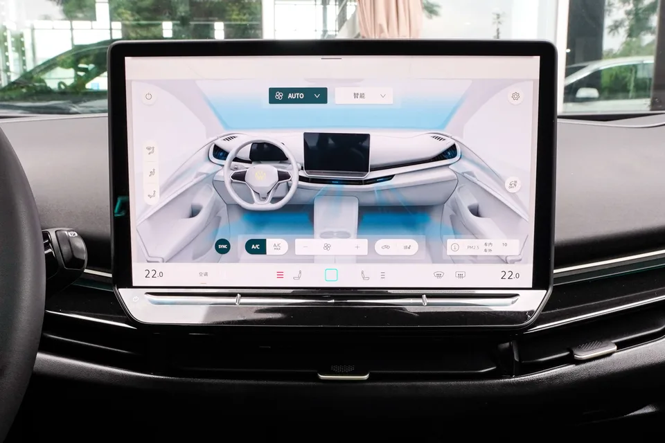 Volkswagen With the crowd06 Ultra facelift with long battery life 2025 — миниатюра 3
