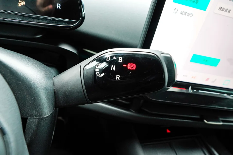 Volkswagen With the crowd06 Ultra facelift with long battery life 2025 — миниатюра 5