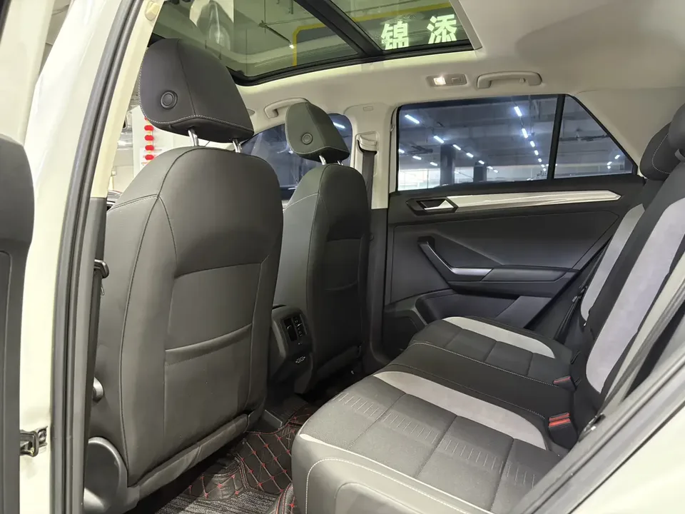 Volkswagen T-Roc Tanyue 280TSI DSG 2WD Elite PLUS 2023 — миниатюра 3