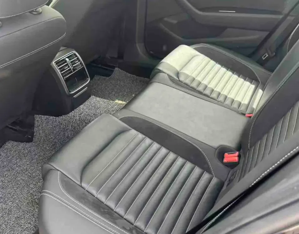 Volkswagen Magotan Magotan 2020 280TSI DSG Leading Edition 2022 — миниатюра 3