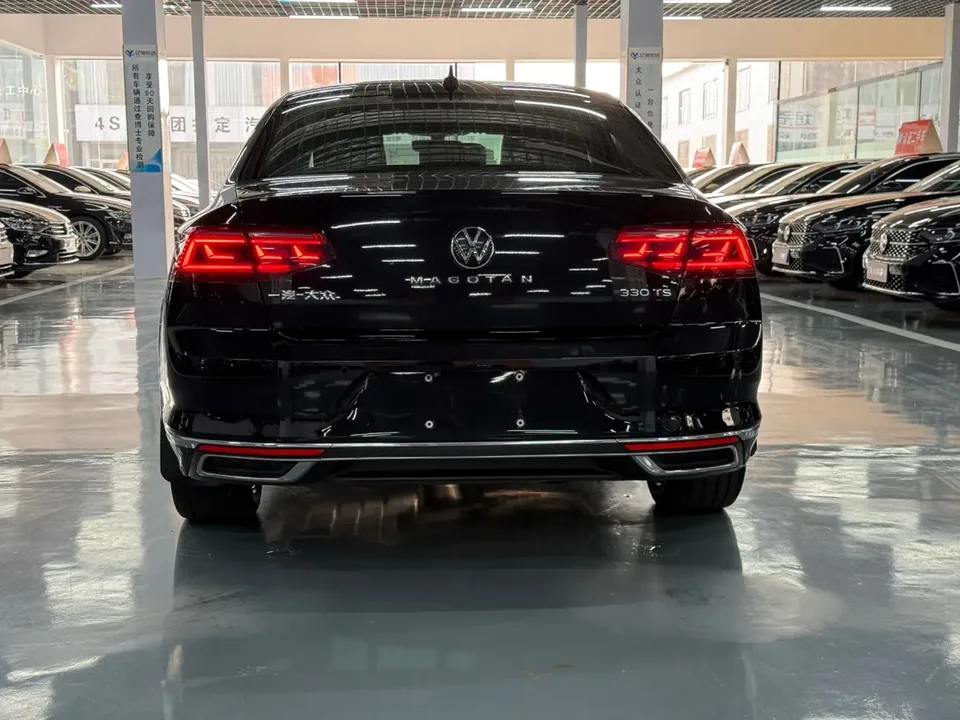 Volkswagen Magotan 330TSI DSG 30th Anniversary Edition 2022 — миниатюра 2
