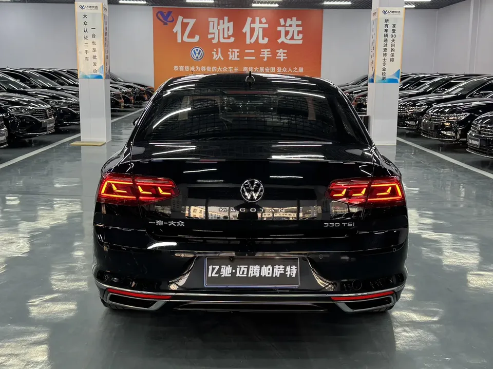 Volkswagen Magotan 330TSI DSG 30th Anniversary Edition 2022 — миниатюра 2