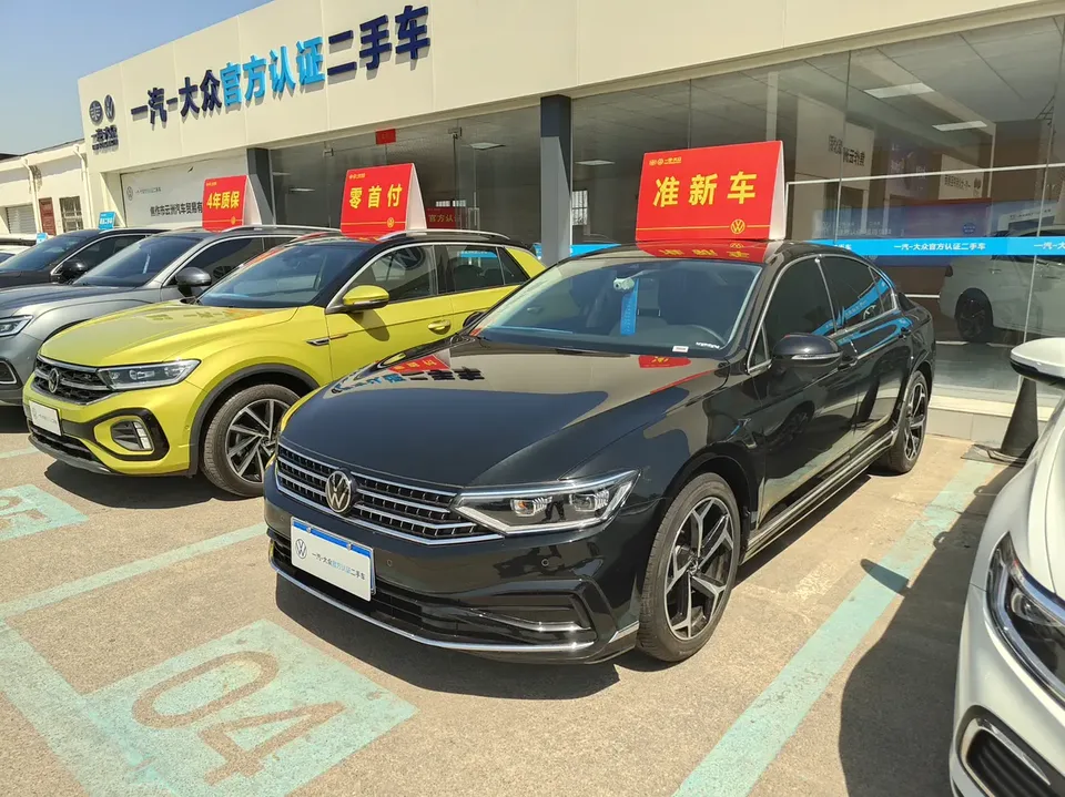 Volkswagen Magotan 2025