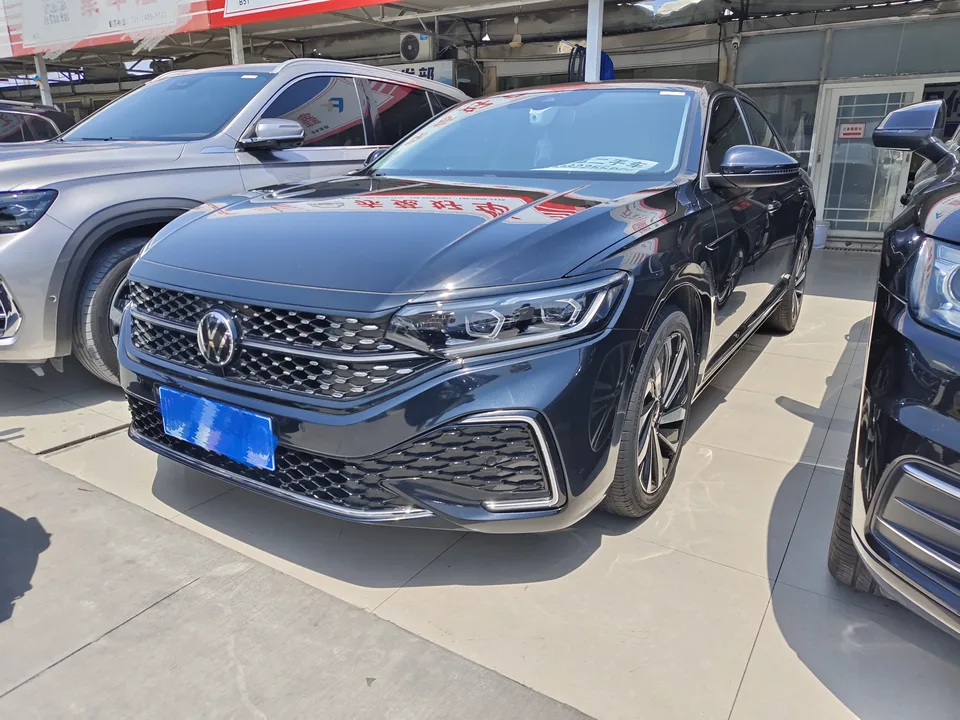 Volkswagen Passat 2022