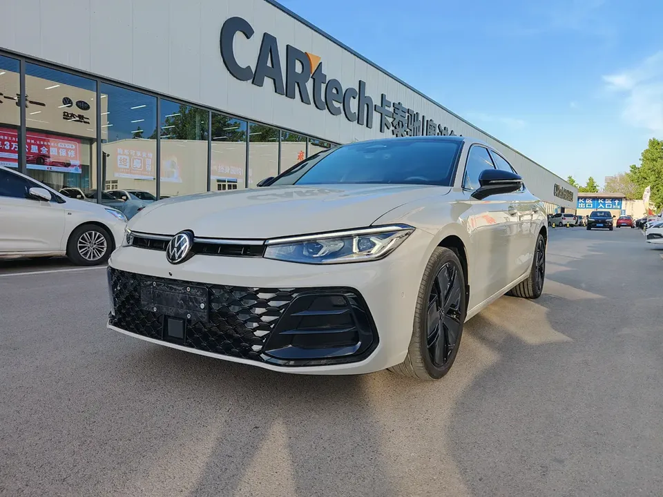 Volkswagen Passat 2024