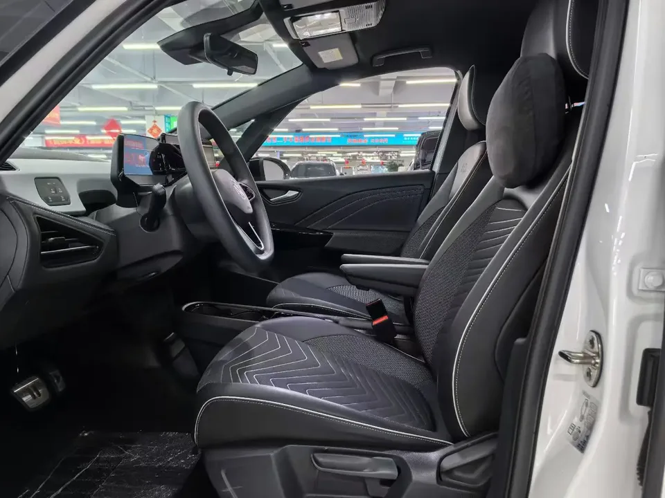 Volkswagen ID.3 Pure Smart Edition 2024 — миниатюра 2