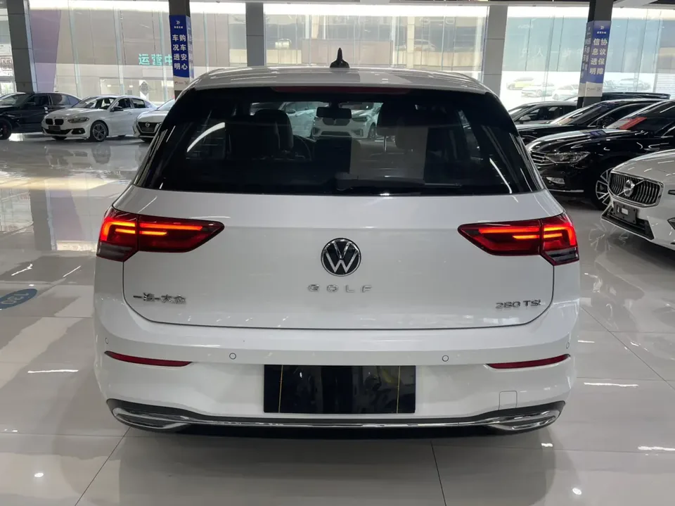 Volkswagen Golf golf 2021 280TSI DSG 30th Anniversary Edition 2022 — thumbnail 2