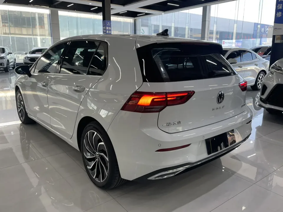 Volkswagen Golf golf 2021 280TSI DSG 30th Anniversary Edition 2022 — thumbnail 4
