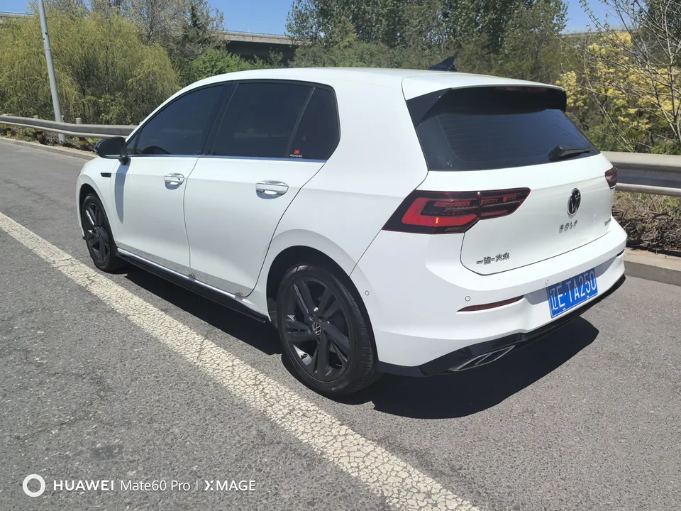 Volkswagen Golf facelift 280TSI DSG R-Line Lite 2023 — миниатюра 4