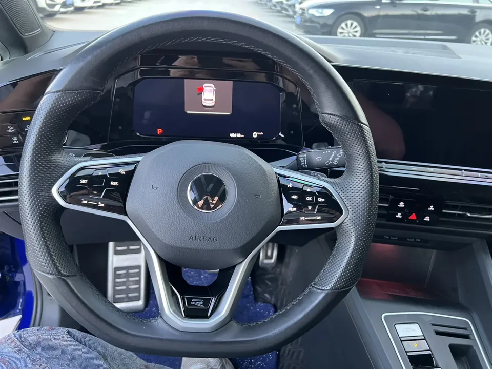 Volkswagen Golf facelift 280TSI DSG R-Line Lite 2023 — миниатюра 4