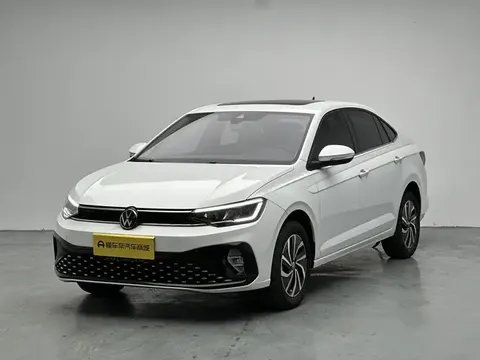 Volkswagen Lavida 2024 купить в Москве