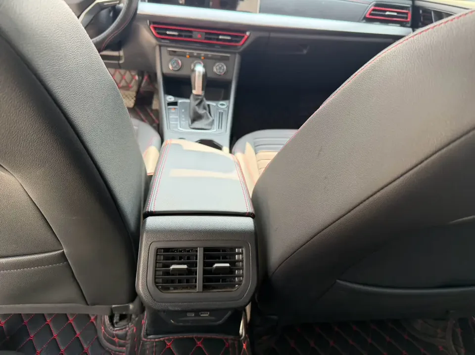 Volkswagen Lavida Lavida 2023 280TSI DSG Starry Sky Edition 2023 — thumbnail 3
