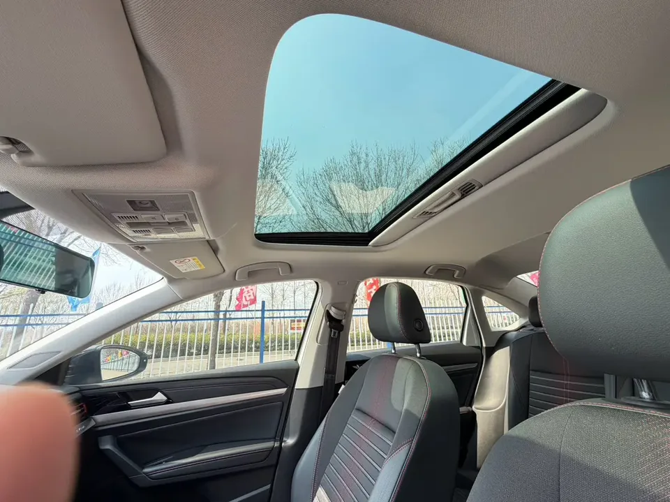 Volkswagen Lavida Lavida 2023 280TSI DSG Starry Sky Edition 2023 — thumbnail 4