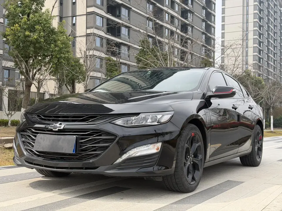Chevrolet Malibu Xl Redline 2.0T Redline Edition 2023 — миниатюра 3