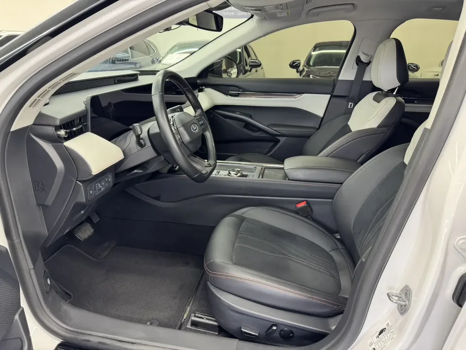 Ford Mondeo Mondeo EcoBoost 245 Extreme Edition 2022 — миниатюра 5