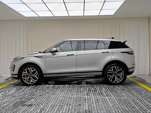 Land Rover Range Rover Evoque Aurora L 249PS R-Dynamic Luxury Edition 2023 — миниатюра 2