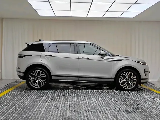 Land Rover Range Rover Evoque Aurora L 249PS R-Dynamic Luxury Edition 2023 — миниатюра 5