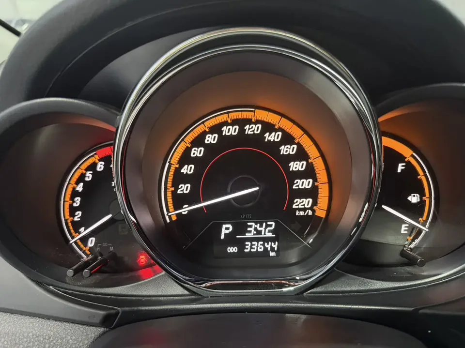 Toyota Yaris L YARiS L Zhixuan 2022 Zhixuan X 1.5L CVT leading PLUS version 2022 — миниатюра 3