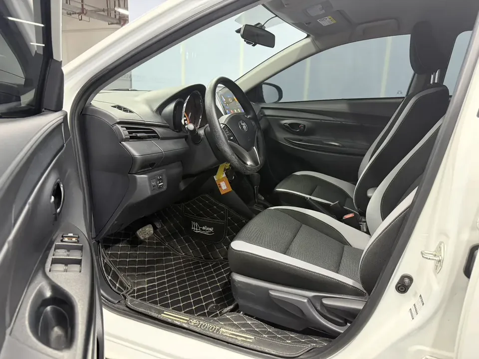 Toyota Yaris L YARiS L Zhixuan 2022 Zhixuan X 1.5L CVT leading PLUS version 2022 — миниатюра 4
