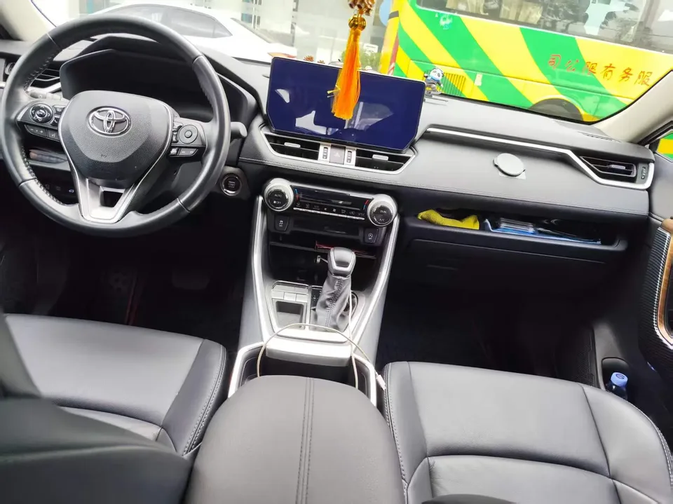 Toyota Willanda 2.0L two-wheel drive luxury PLUS version 2023 — миниатюра 4