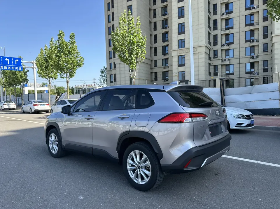 Toyota CorollaCross 2.0L CVT Ultimate Edition 2024 — миниатюра 4