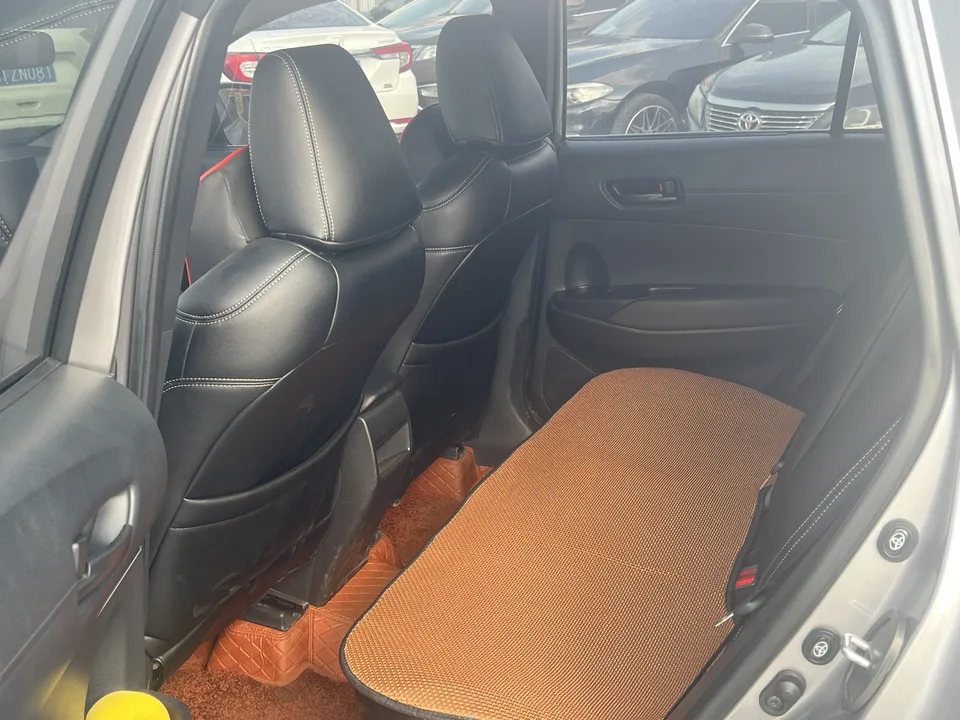 Toyota CorollaCross 2.0L Smart Electric Hybrid Dual Engine Elite Edition 2023 — миниатюра 3