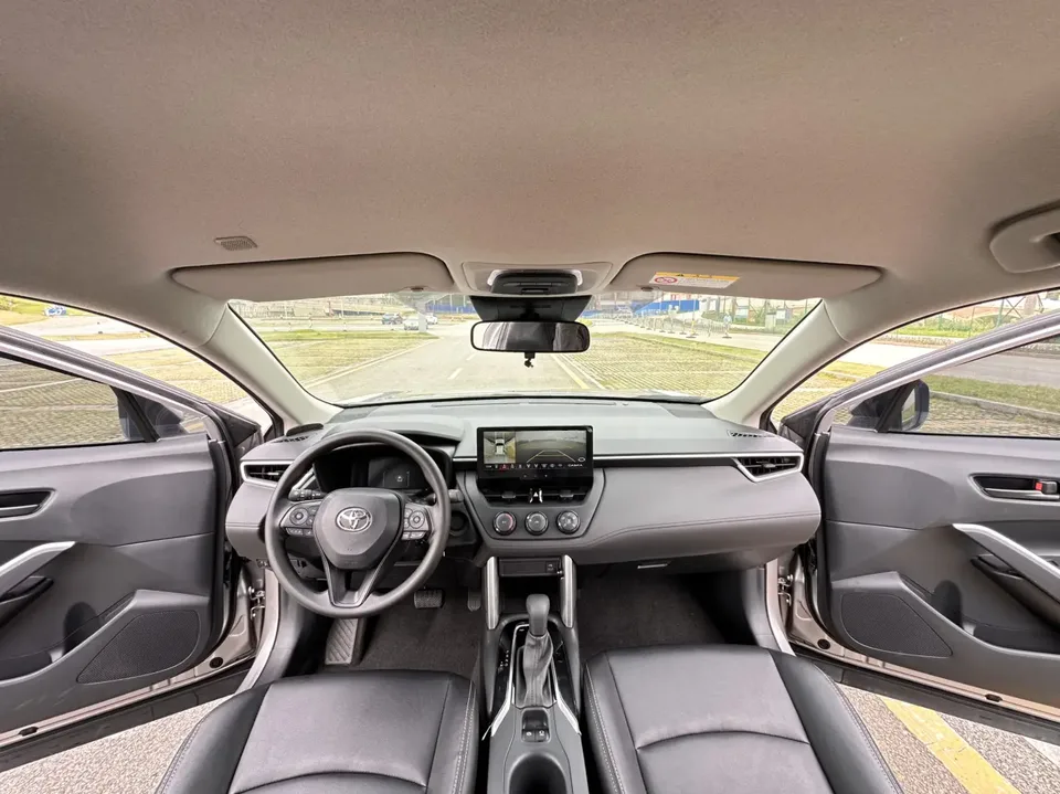 Toyota CorollaCross 2.0L CVT Pioneer Edition 2023 — миниатюра 3