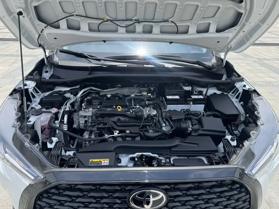 Toyota CorollaCross 2.0L CVT Ultimate Edition 2024 — миниатюра 3