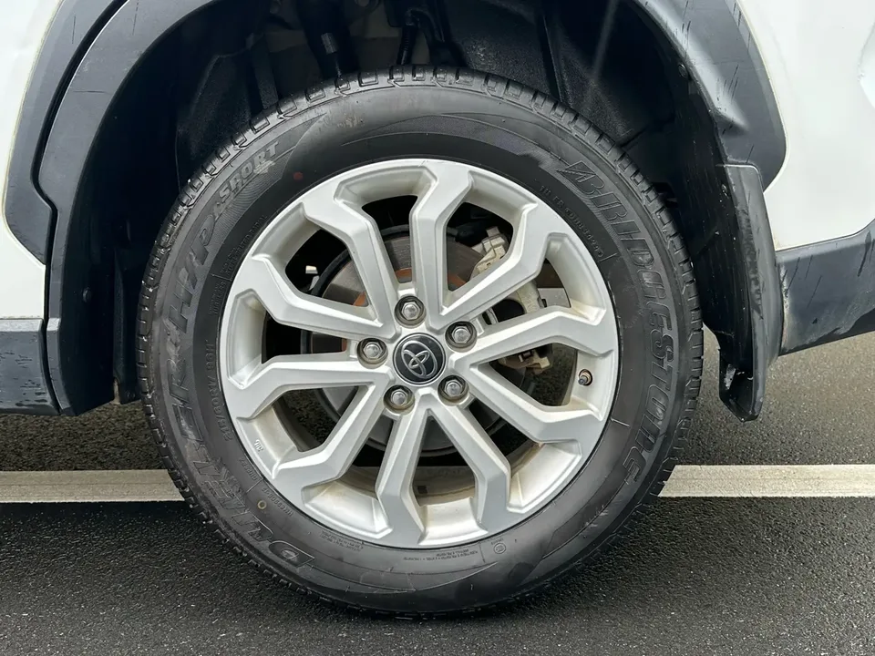 Toyota Frontlander 2.0L CVT Elite Edition 2022 — миниатюра 2