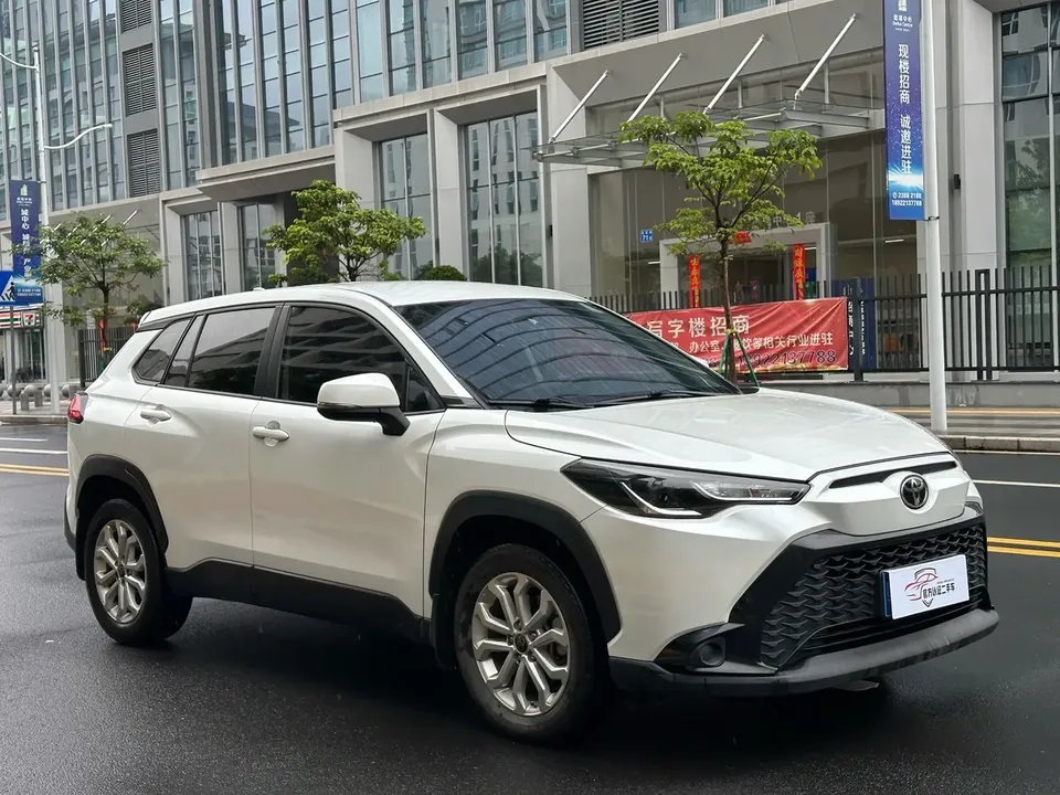 Toyota Frontlander 2022