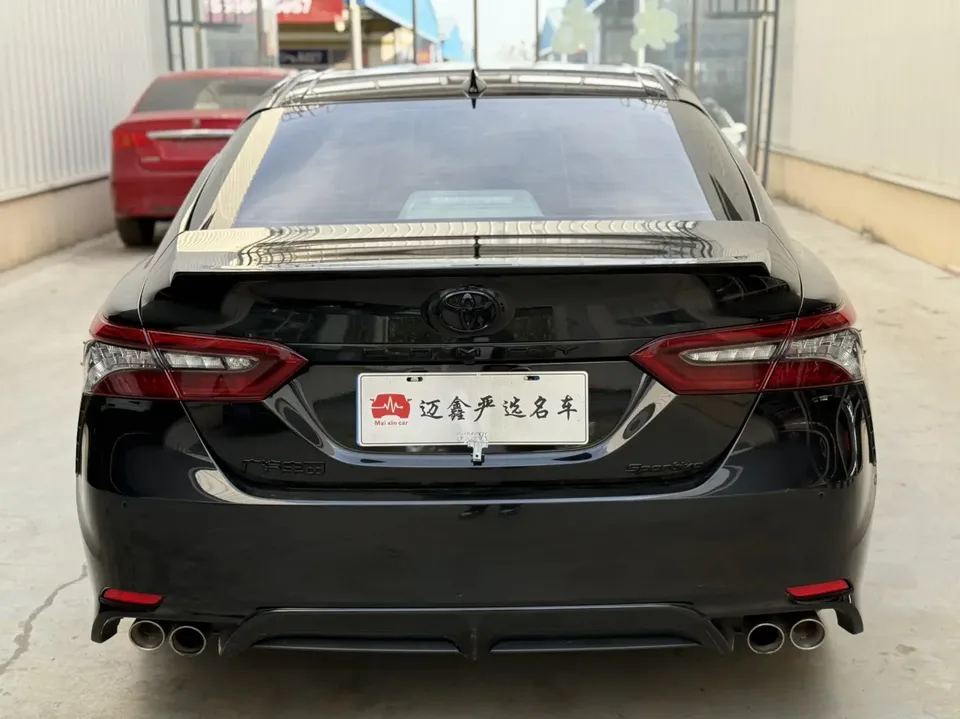 Toyota Camry 2.0GVP Leading Edition 2024 — миниатюра 2