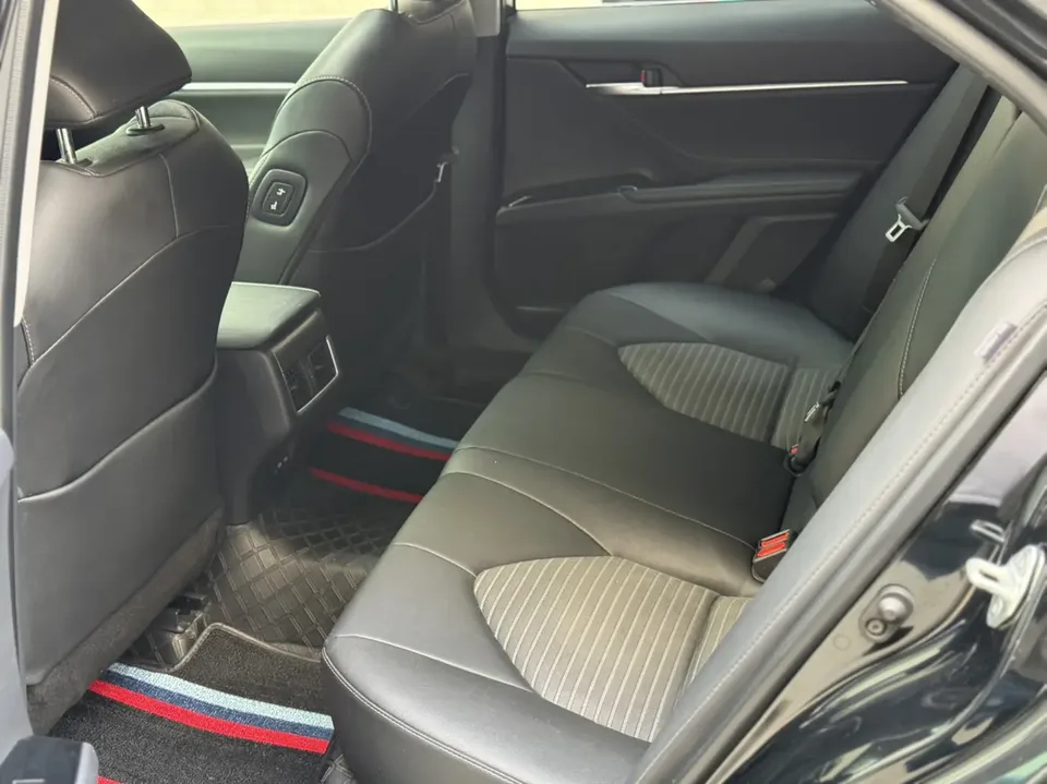 Toyota Camry 2.0GVP Leading Edition 2024 — миниатюра 3