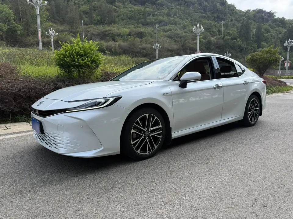 Toyota Camry 2024