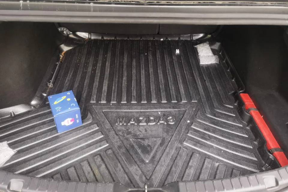 Mazda Axela 2.0L automatic quality version 2022 — миниатюра 3