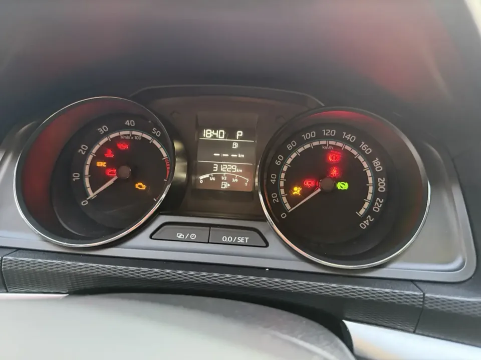Skoda Comek Komic 2023 1.5L automatic comfort version 2023 — миниатюра 2
