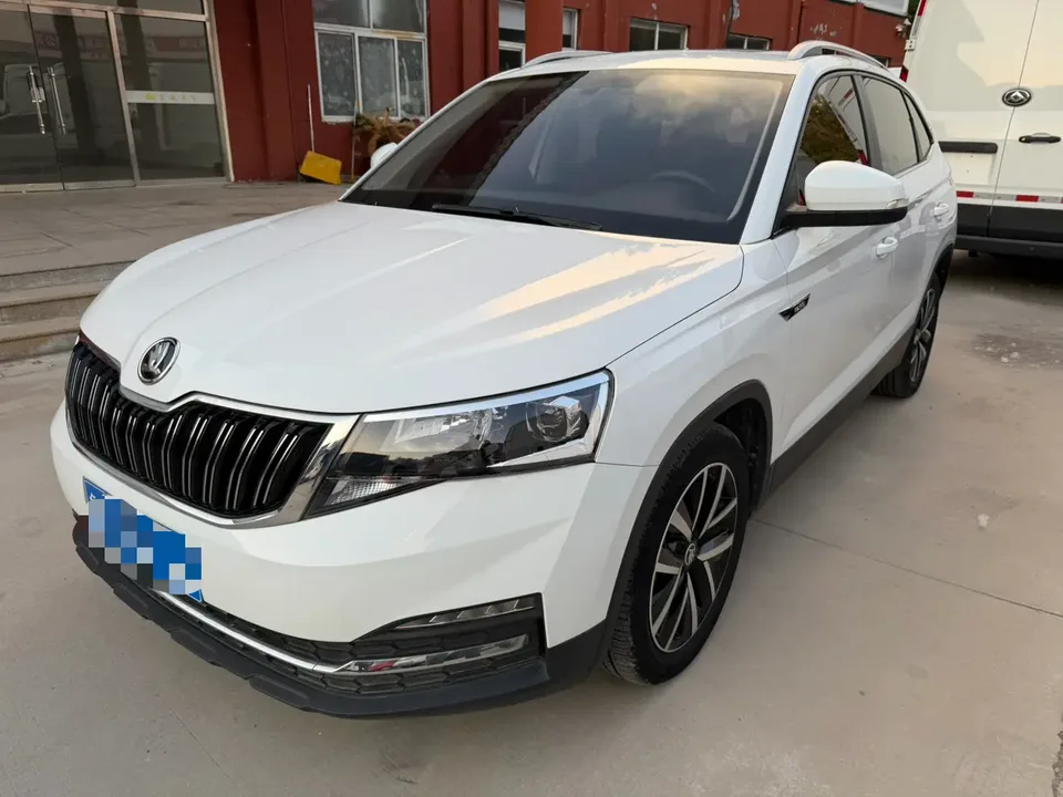 Skoda Comek Komic 2023 1.5L automatic comfort version 2023 — фото 1, купить с доставкой в Москву