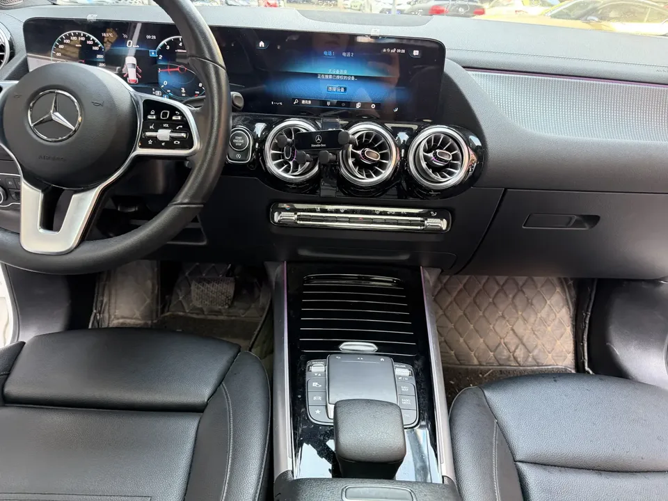 Mercedes-Benz GLA GLA 220 2022 — миниатюра 3