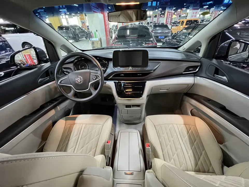 Buick GL8 Buick GL8 2023 Land Business Class 2.0T Comfort Edition 2022 — миниатюра 4
