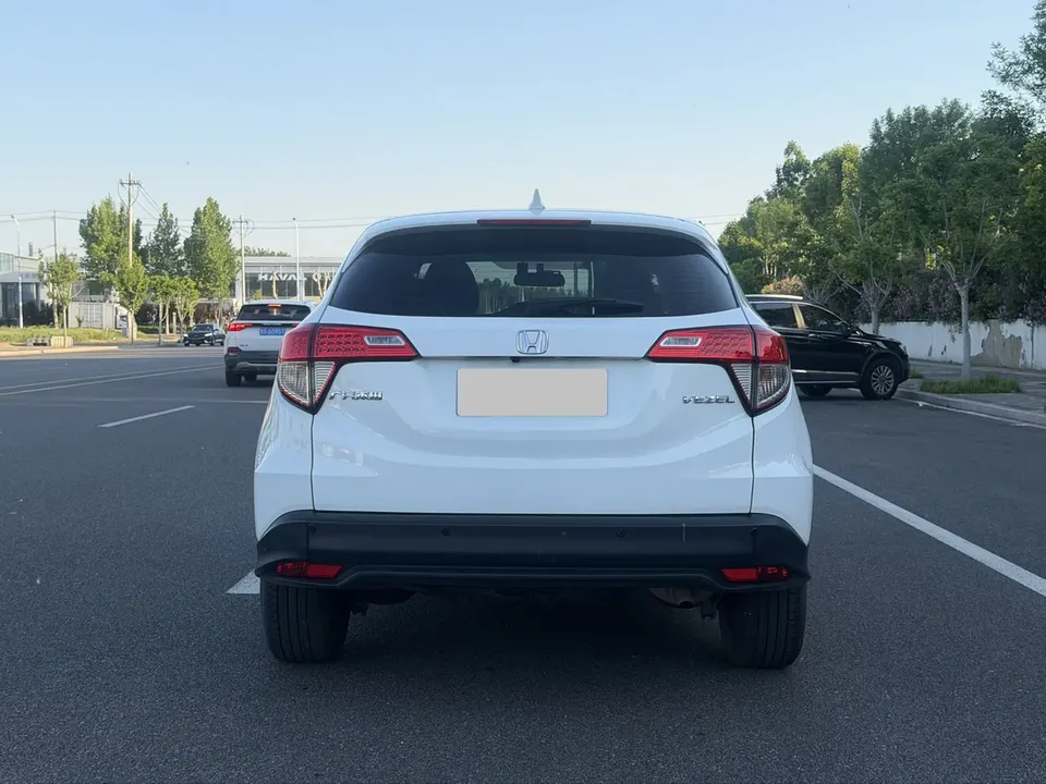 Honda VEZEL 2022 VIZI 1.5L CVT Phantom Night Pioneer Edition 2022 — миниатюра 2