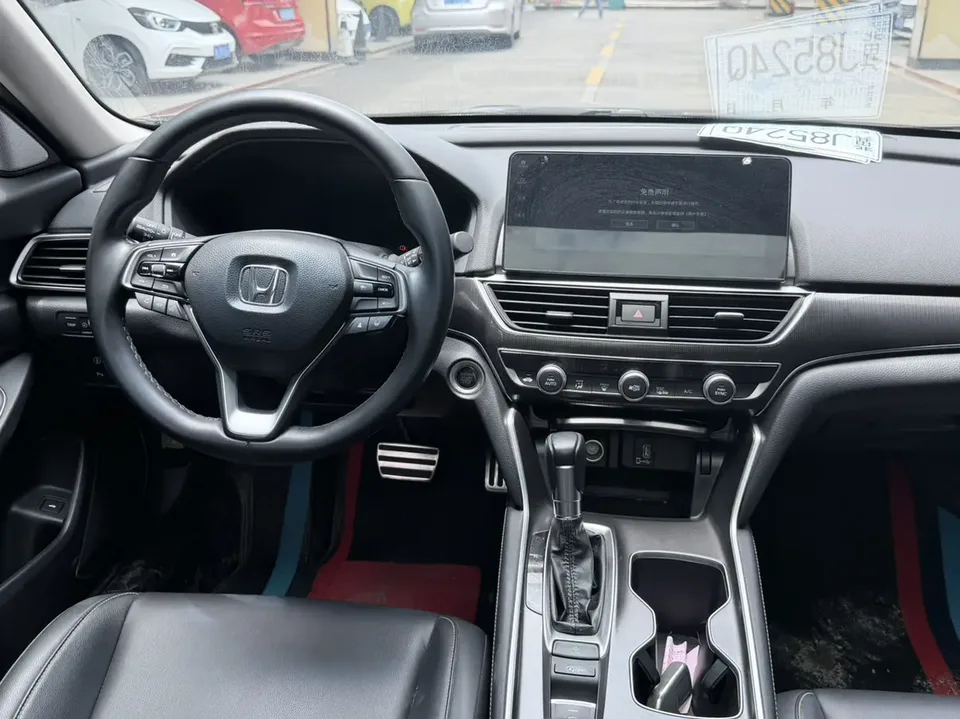 Honda Accord 2022 Accord 260TURBO Fantasy Night Premium Edition 2023 — миниатюра 3