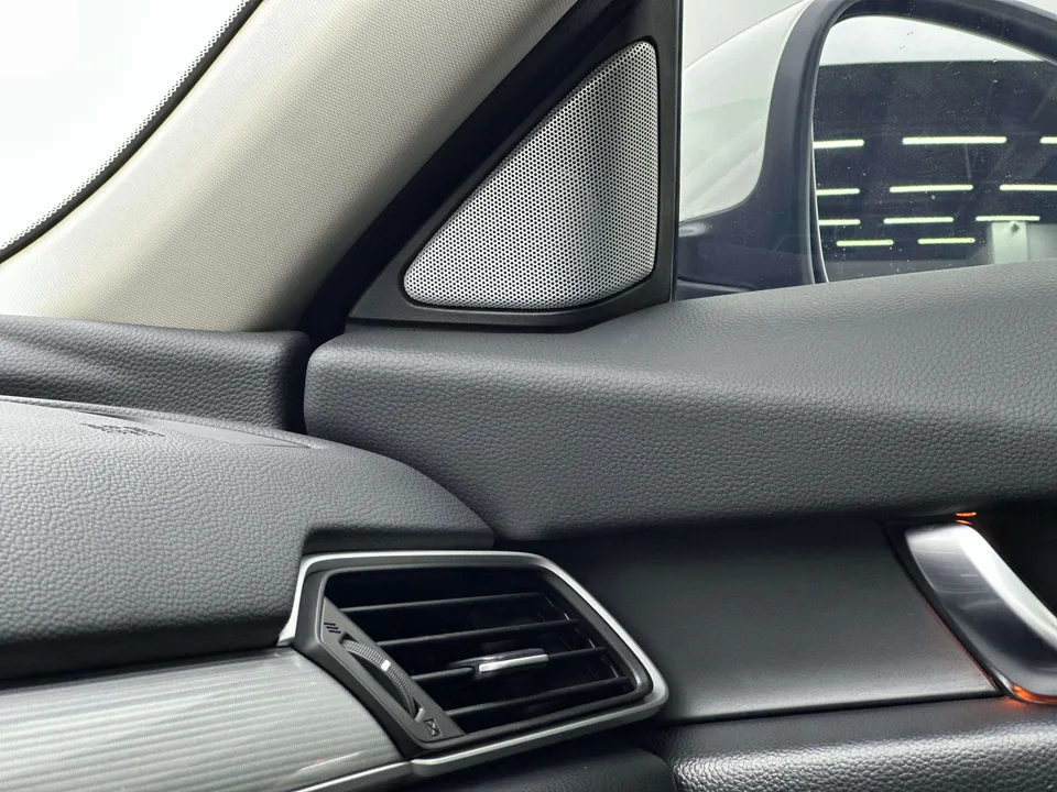 Honda Accord Accord 2022 260TURBO Deluxe Edition 2022 — миниатюра 2