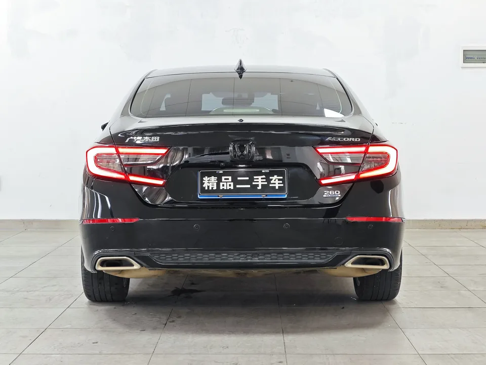 Honda Accord Accord 2022 260TURBO Deluxe Edition 2022 — миниатюра 2