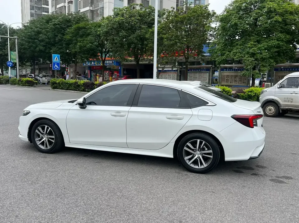 Honda Integra Stylish 2022 240TURBO CVT Technology Edition 2022 — миниатюра 4