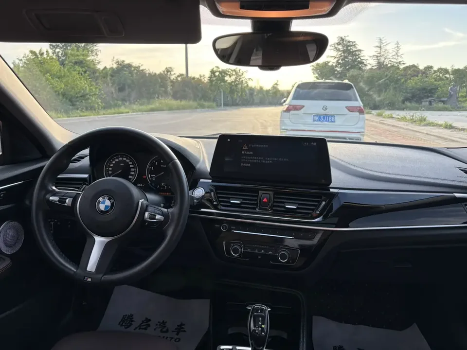 BMW 1 Series facelift 120i M Sport Night Edition 2022 — миниатюра 4