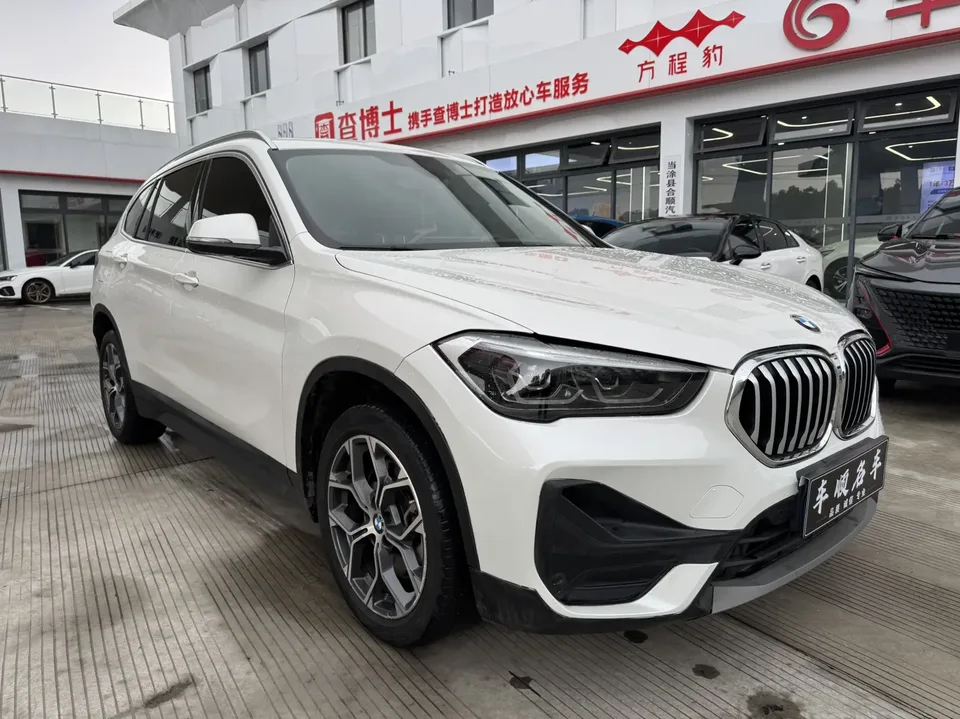 BMW X1 facelift sDrive25Li Leading Edition 2023 — миниатюра 2