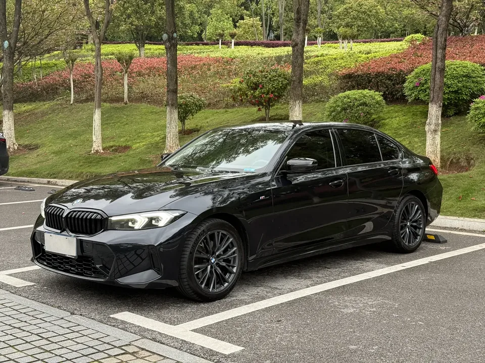 BMW 3 Series 2023